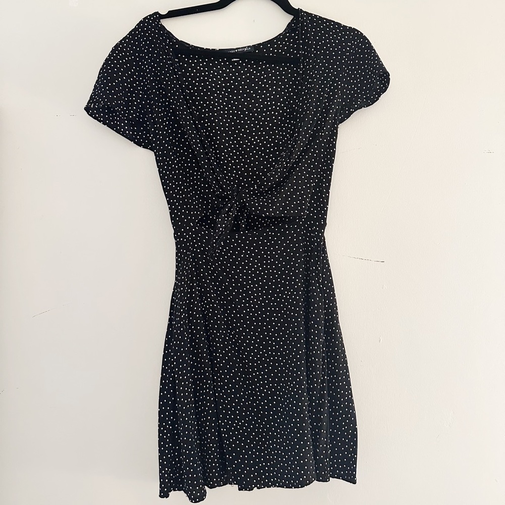 Brandy Melville tie front dress